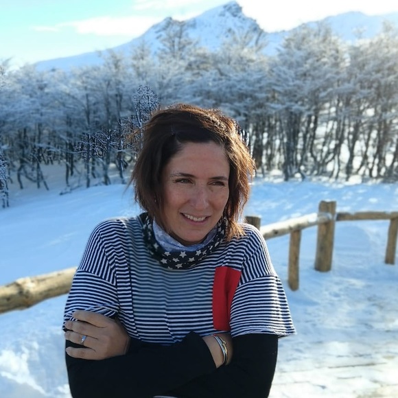 Meet your Posher, Bibiana - Picture 1 of 1